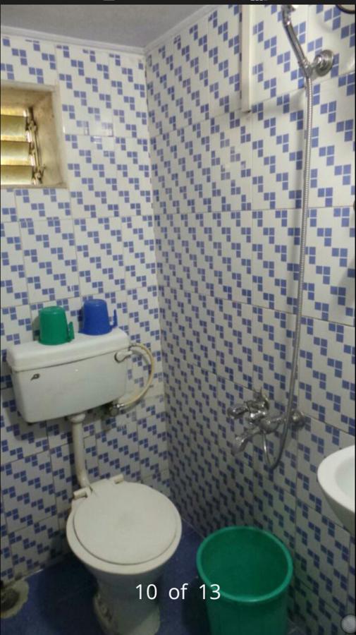 מומביי New Metro Guest House מראה חיצוני תמונה