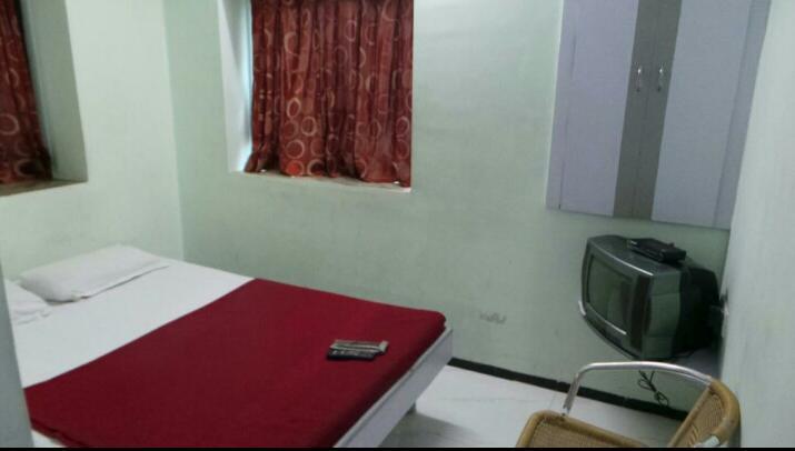 מומביי New Metro Guest House מראה חיצוני תמונה