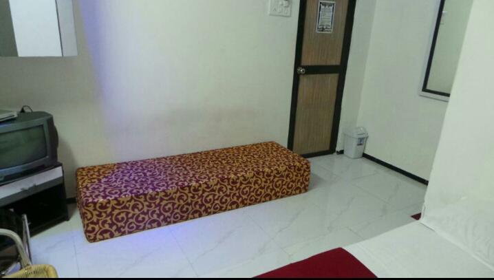 מומביי New Metro Guest House מראה חיצוני תמונה